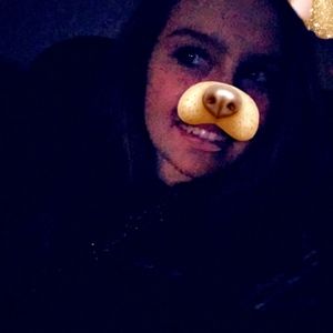 Meet your Posher, Leaetta